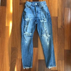 American Eagle stretch curvy mom jean size 0